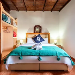 Dar Saffron Apartment